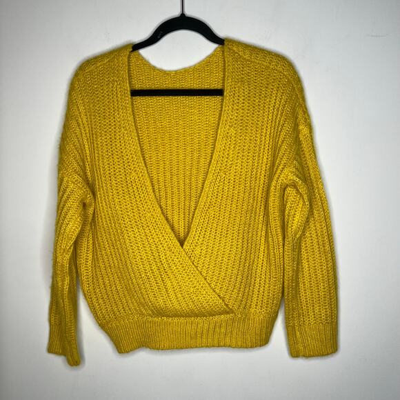 ASOS Open Back Sweater Size 4 / Small - Picture 3 of 9